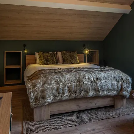 Le Spalace Bed and Breakfast *